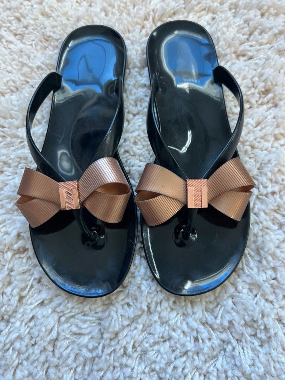 Ted Baker Flip Flop Sandals Women's Black Size 6 Classic Comfort Casual Slip-On